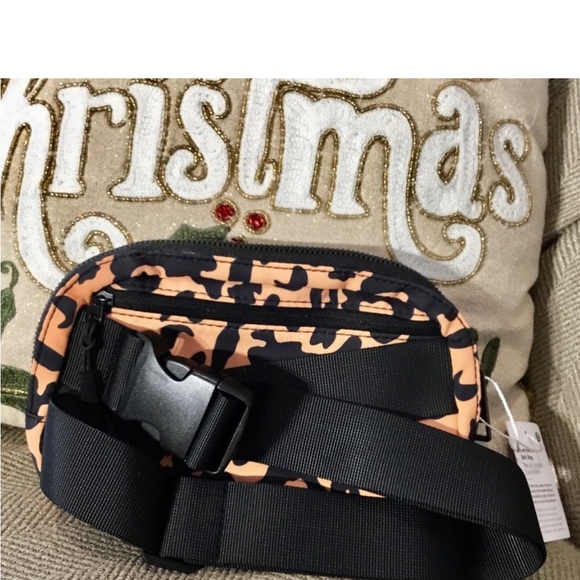 LULU LEMON EVERYWHERE BELT BAG CHEETAH PRINT - Picture 3 of 4